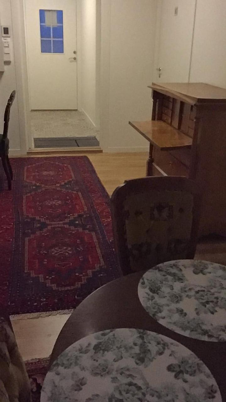 Gjestehuset Ibsen Grimstad  Exteriör bild